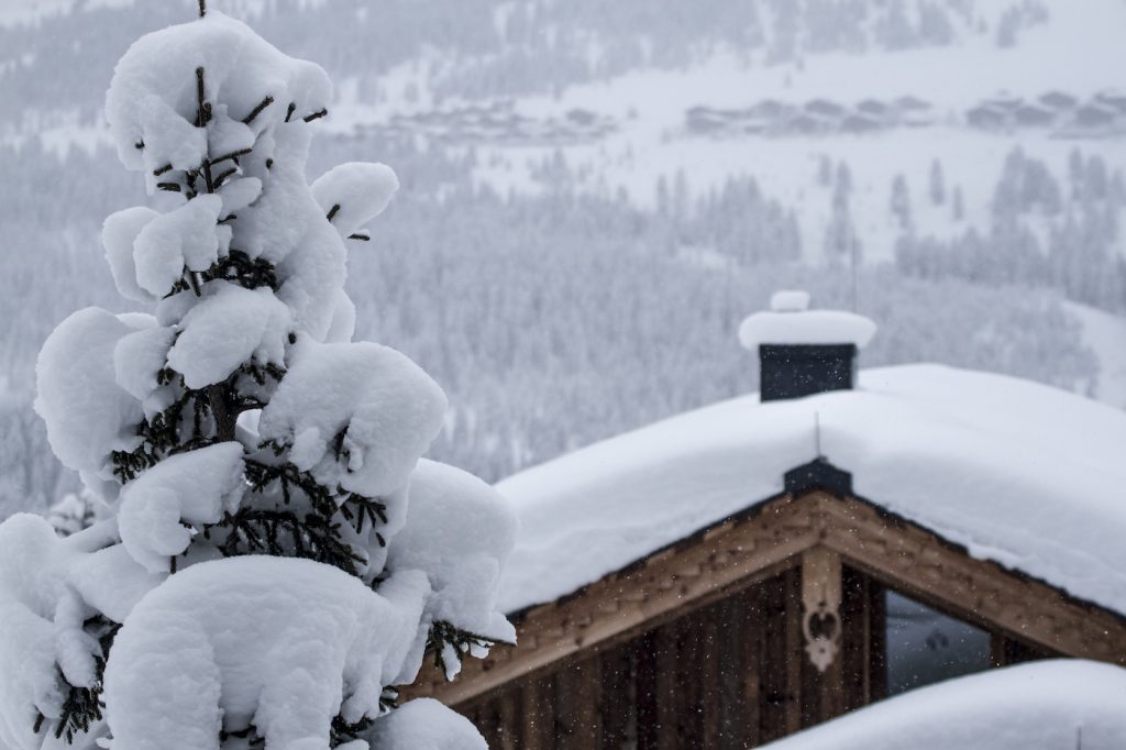 Sneeuw in sneeuwzekere skigebieden Oostenrijk